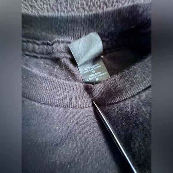 B-52’s 2018 Concert T-shirt 40 Years Of Multidimensional Musical Mayhem Size M - Picture 5 of 12